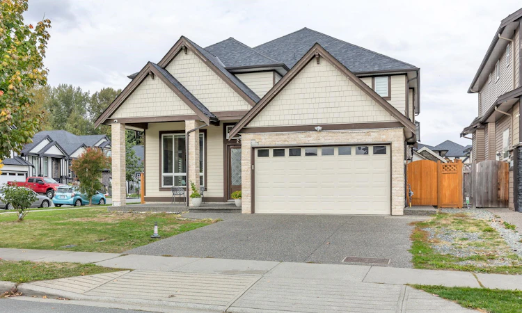 27625 Railcar Crescent