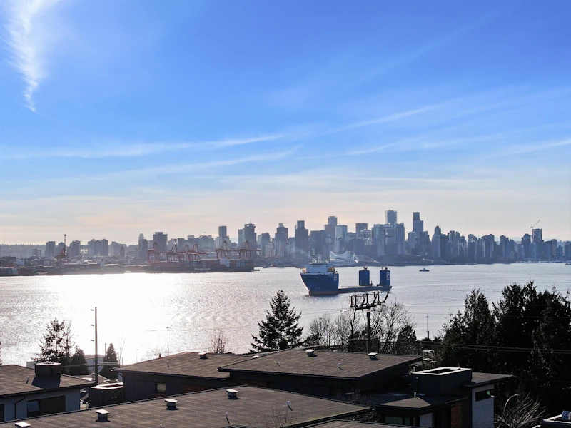 7 - 533 E 3rd Street, North Vancouver BC