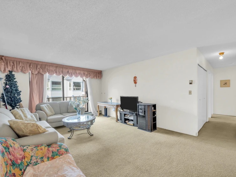 305-8720 Lansdowne Road, Richmond, BC, V6X 1B9 - 2