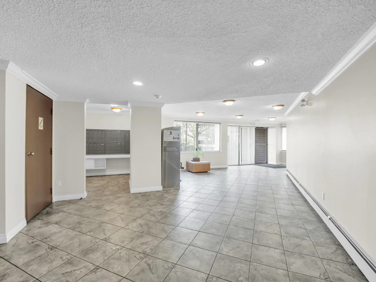 305-8720 Lansdowne Road, Richmond, BC, V6X 1B9 - 11