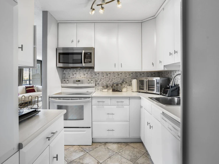 1605-3737 Bartlett Court, Burnaby, BC, V3J 7E3 - 11