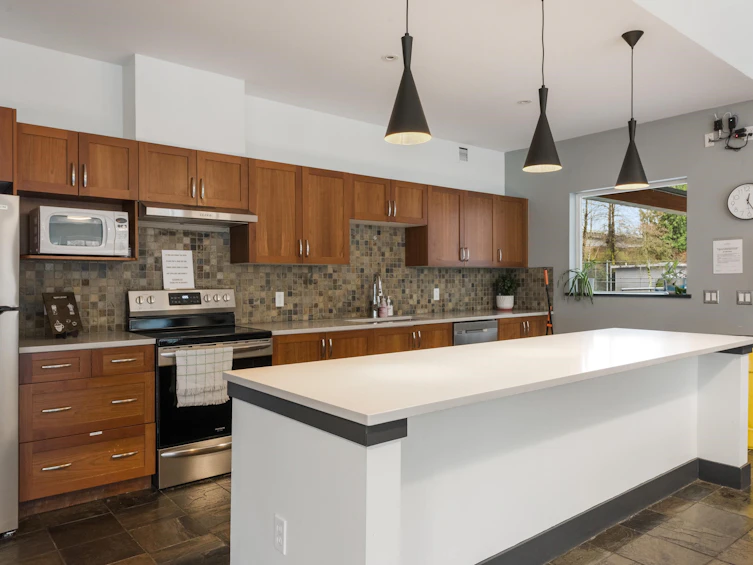 401-300 Klahanie Drive, Port Moody, BC, V3H 5K8 - 31