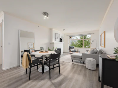 401-300 Klahanie Drive - 3