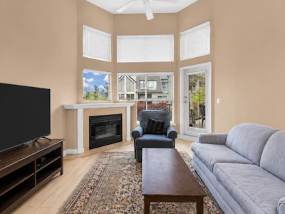 303-70 Richmond Street - 3
