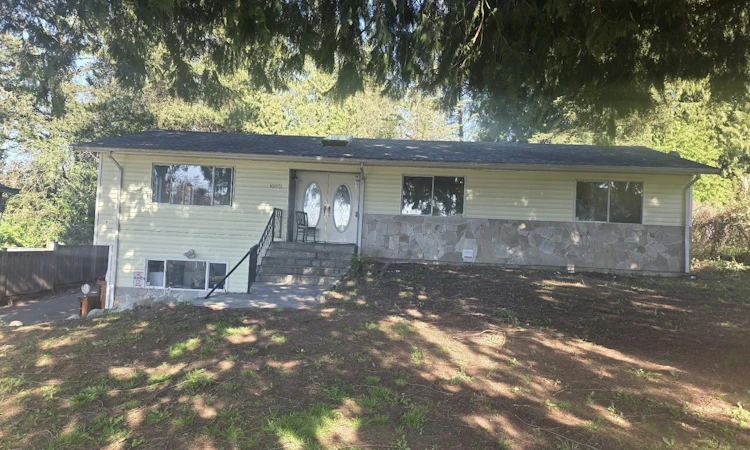 10032 122 Street