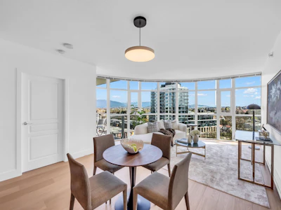 1051-1483 E King Edward Avenue - 2