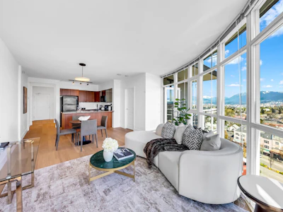 1051-1483 E King Edward Avenue - 4