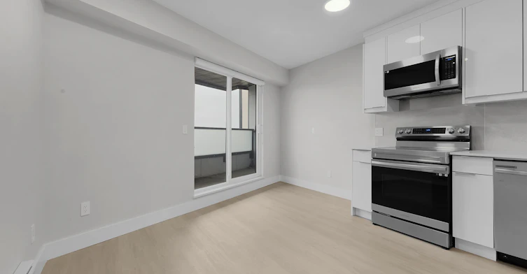 406-3050 Kingsway, Vancouver, BC, V5R 5J7 - 3