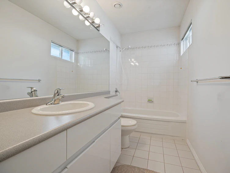 7055 Gray Avenue, Burnaby, BC, V5J 3Y9 - 29