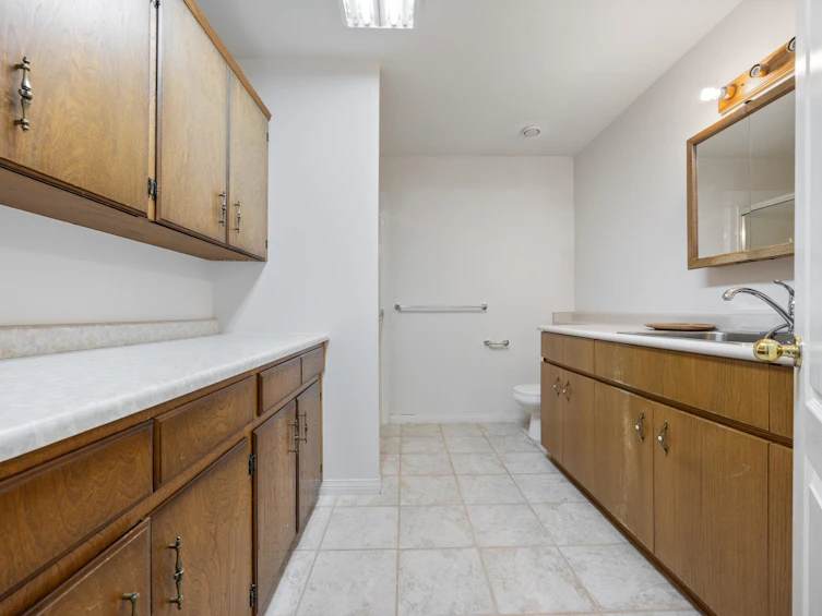 7055 Gray Avenue, Burnaby, BC, V5J 3Y9 - 31