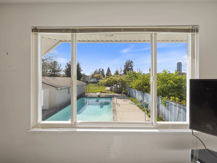 7055 Gray Avenue, Burnaby, BC, V5J 3Y9 - 17