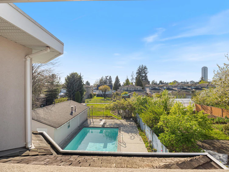 7055 Gray Avenue, Burnaby, BC, V5J 3Y9 - 23