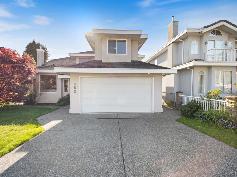 7055 Gray Avenue, Burnaby, BC, V5J 3Y9 - 2