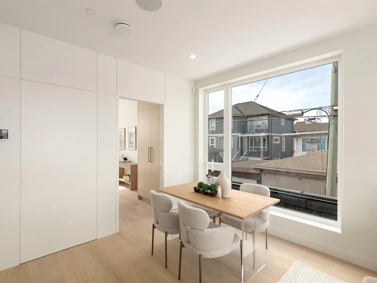 2652 E 38th Avenue, Vancouver, BC, V5R 3M9 - 6