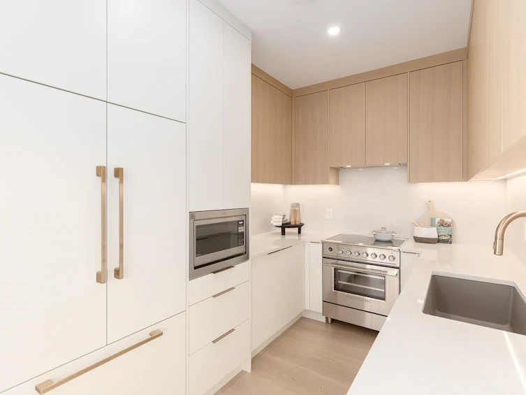 2652 E 38th Avenue, Vancouver, BC, V5R 3M9 - 11