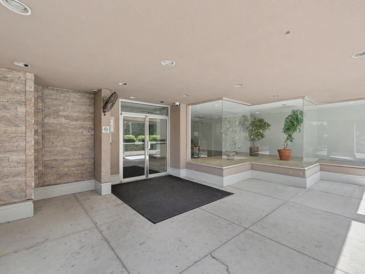 1701-14881 103a Avenue, Surrey, BC, V3R 0M5 - 16
