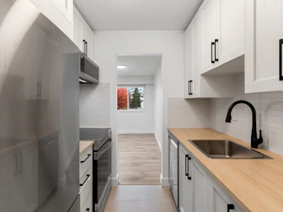 212-12096 222 Street - 2