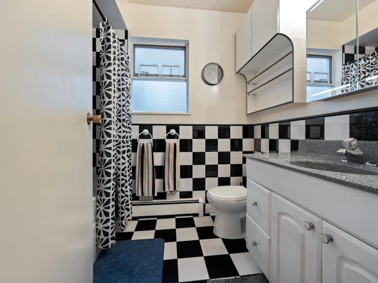 4607 Irmin Street, Burnaby, BC, V5J 1Y1 - 35