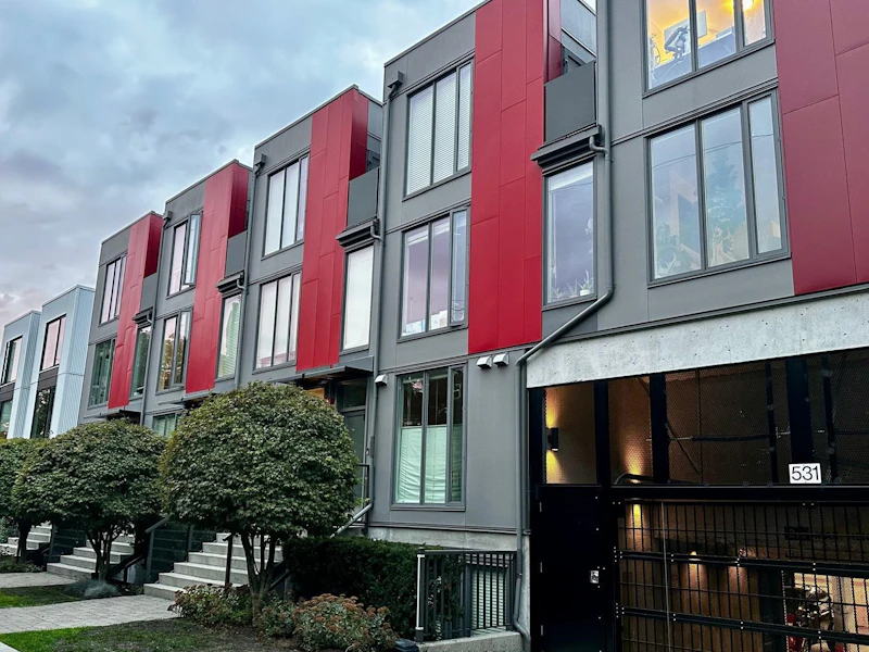 8 - 531 E 16th Avenue, Vancouver BC