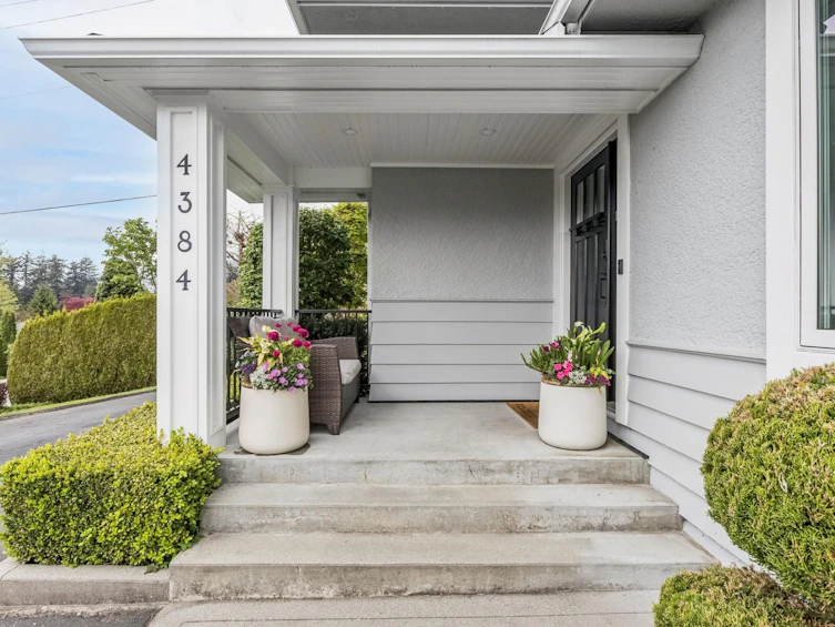 4384 Highland Boulevard, North Vancouver, BC, V7R 2Z9 - 2