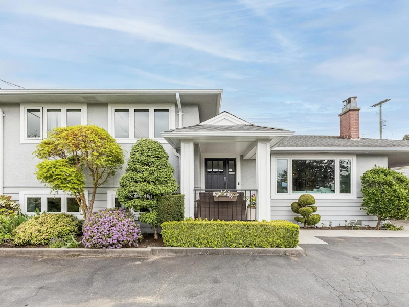 4384 Highland Boulevard, North Vancouver BC V7R 2Z9