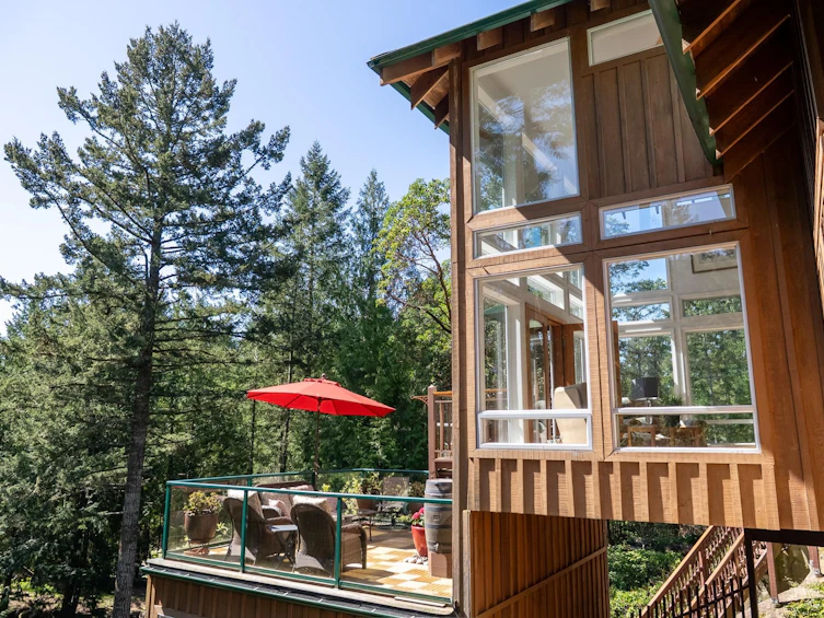 486 Bluff Way, Mayne Island, BC, V0N 2J2
