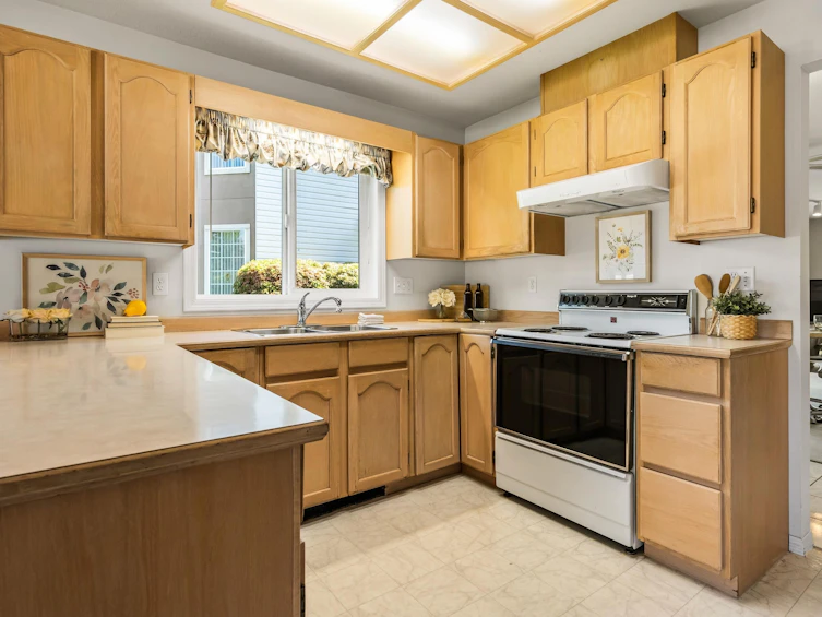 15-46350 Cessna Drive, Chilliwack, BC, V2P 7W3 - 3