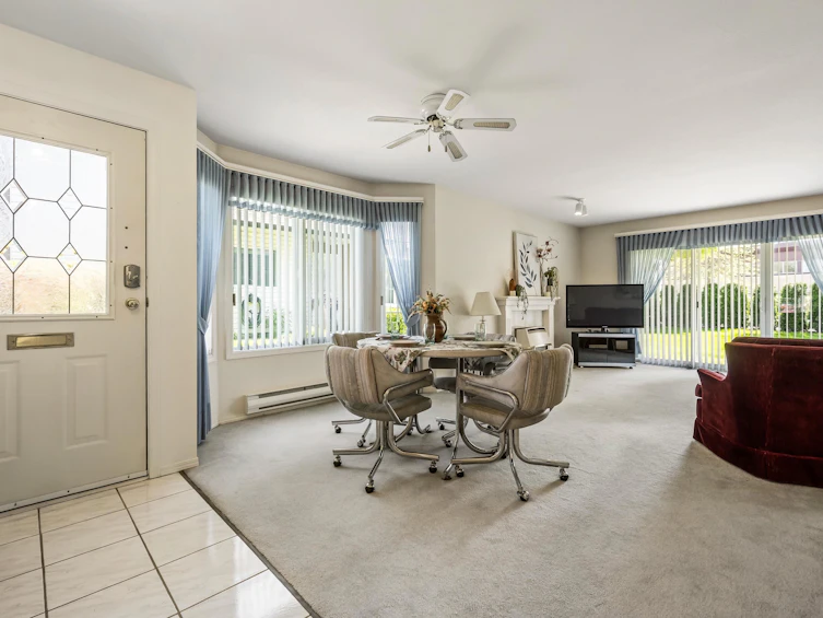 15-46350 Cessna Drive, Chilliwack, BC, V2P 7W3 - 8