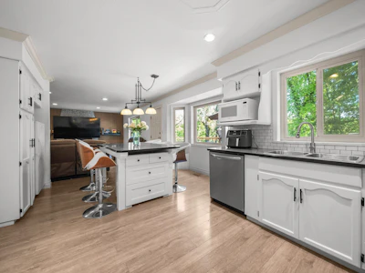 32507 Qualicum Place - 5