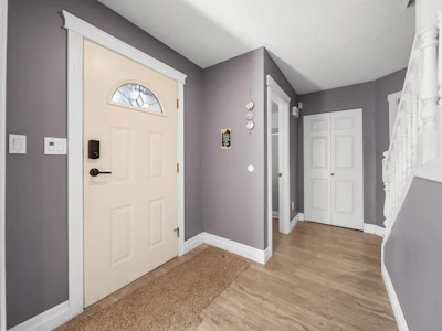 32507 Qualicum Place - 3