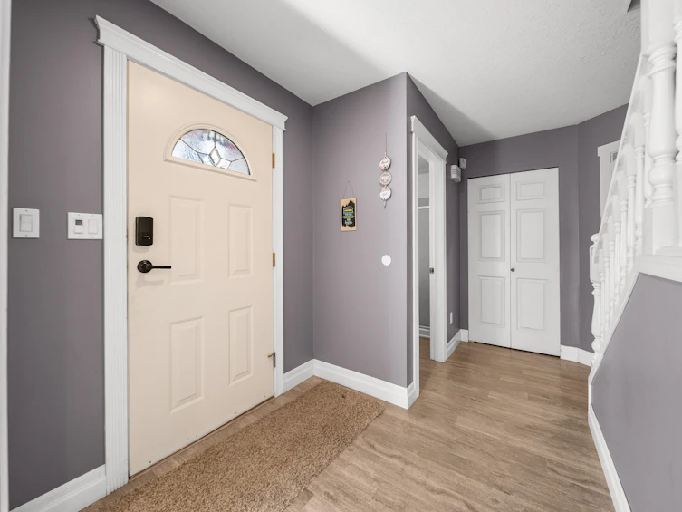 32507 Qualicum Place, Abbotsford, BC, V2T 5A6 - 3