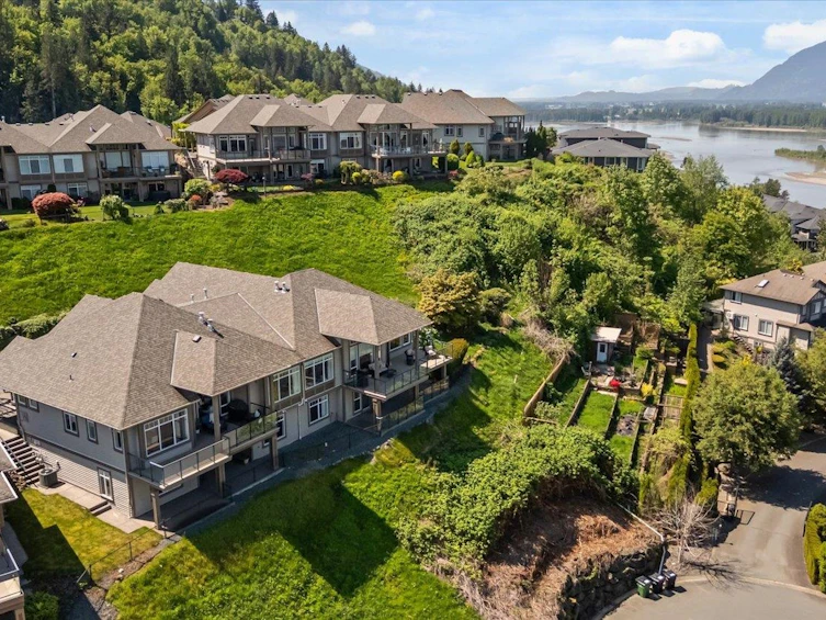 33-43777 Chilliwack Mountain Road, Chilliwack, BC, V2R 5V1 - 2