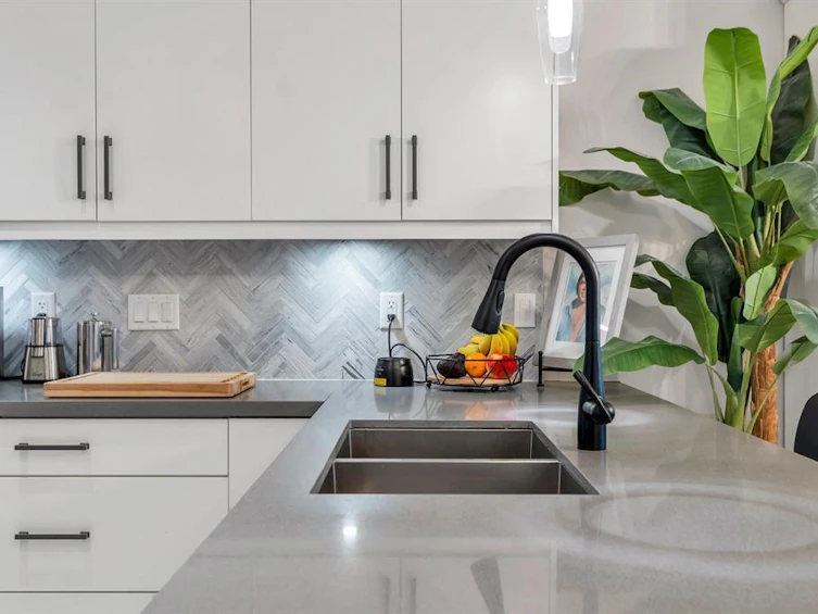 207-14550 Winter Crescent, Surrey, BC, V4P 0G4 - 9