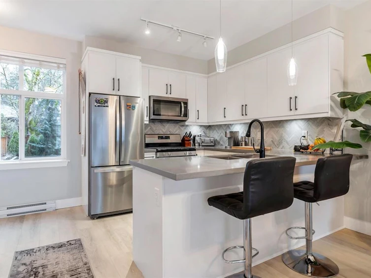 207-14550 Winter Crescent, Surrey, BC, V4P 0G4 - 10