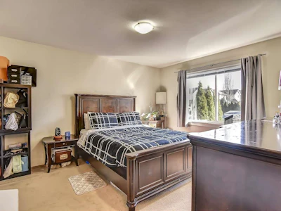 6914 190 Street - 3