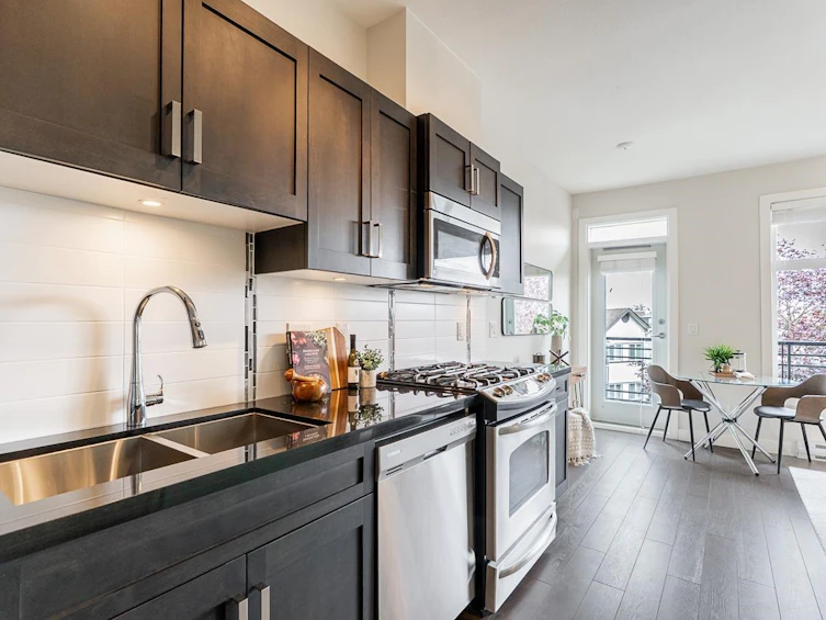 405-20068 Fraser Highway, Langley, BC, V3A 0H2 - 5