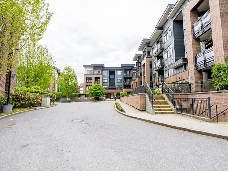 405-20068 Fraser Highway, Langley, BC, V3A 0H2 - 17