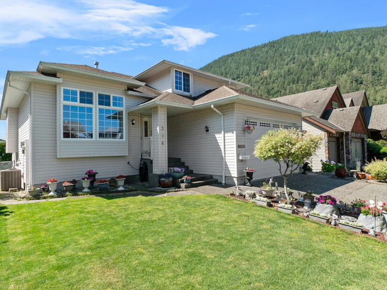 336 Chestnut Avenue, Harrison Hot Springs, BC, V0M 1K0 - 35