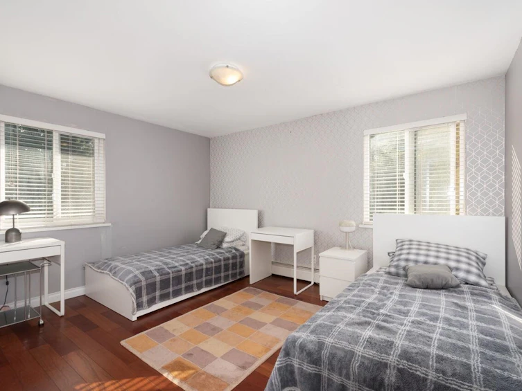 8240 Manson Drive, Burnaby, BC, V5A 2C2 - 21
