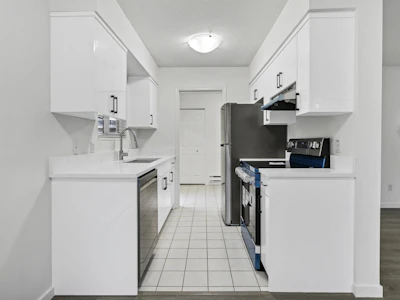 5-7091 Blundell Road - 4