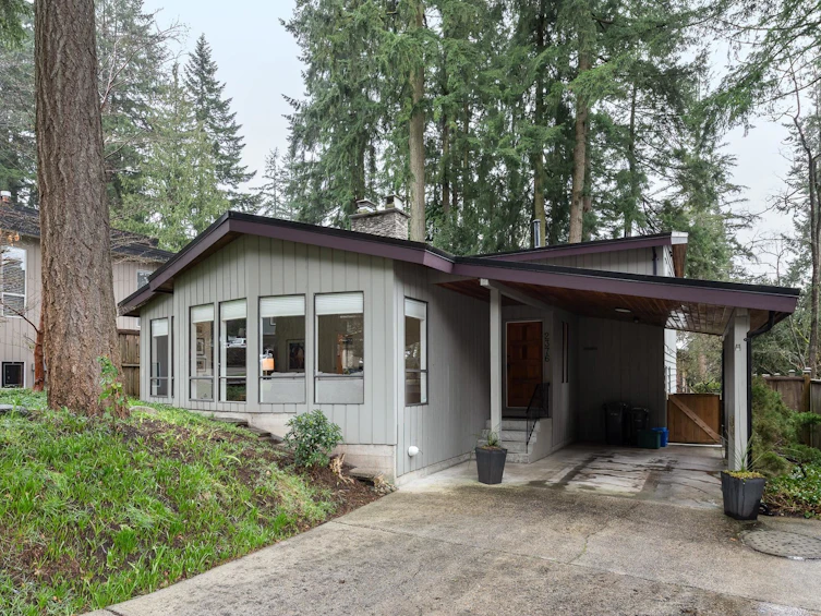 2376 King Albert Avenue, Coquitlam, BC, V3J 7E4