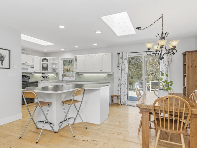 41557 Rod Road, Squamish, BC, V0N 1H0 - 9