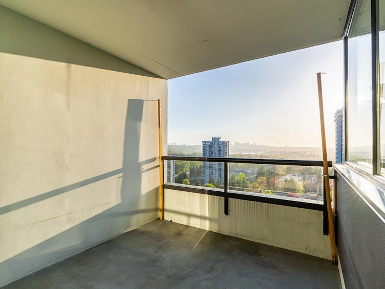 2101-9521 Cardston Court, Burnaby, BC, V3N 4R8 - 32