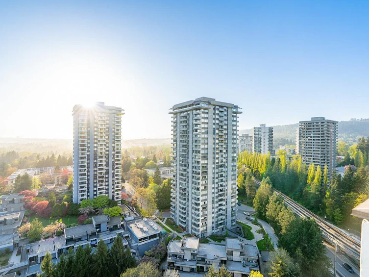 2101-9521 Cardston Court, Burnaby, BC, V3N 4R8 - 34