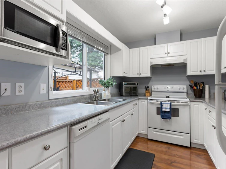 5-46209 Cessna Drive, Chilliwack, BC, V2P 1A7 - 13