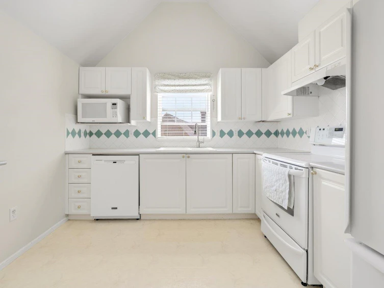 406-5556 14 Avenue, Delta, BC, V4M 4E7 - 7