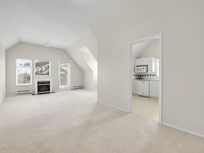 406-5556 14 Avenue - 3