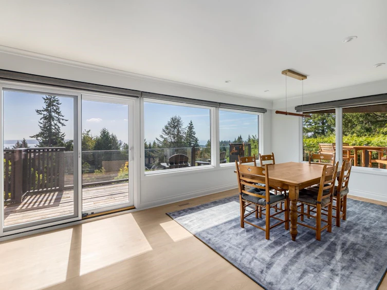4615 Woodgreen Drive, West Vancouver, BC, V7S 2V4 - 4
