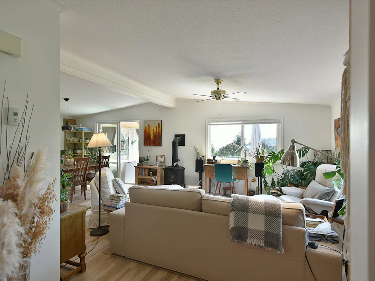 6217 Bligh Road, Sechelt, BC, V7Z 0M1 - 3