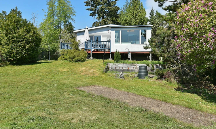 6217 Bligh Road